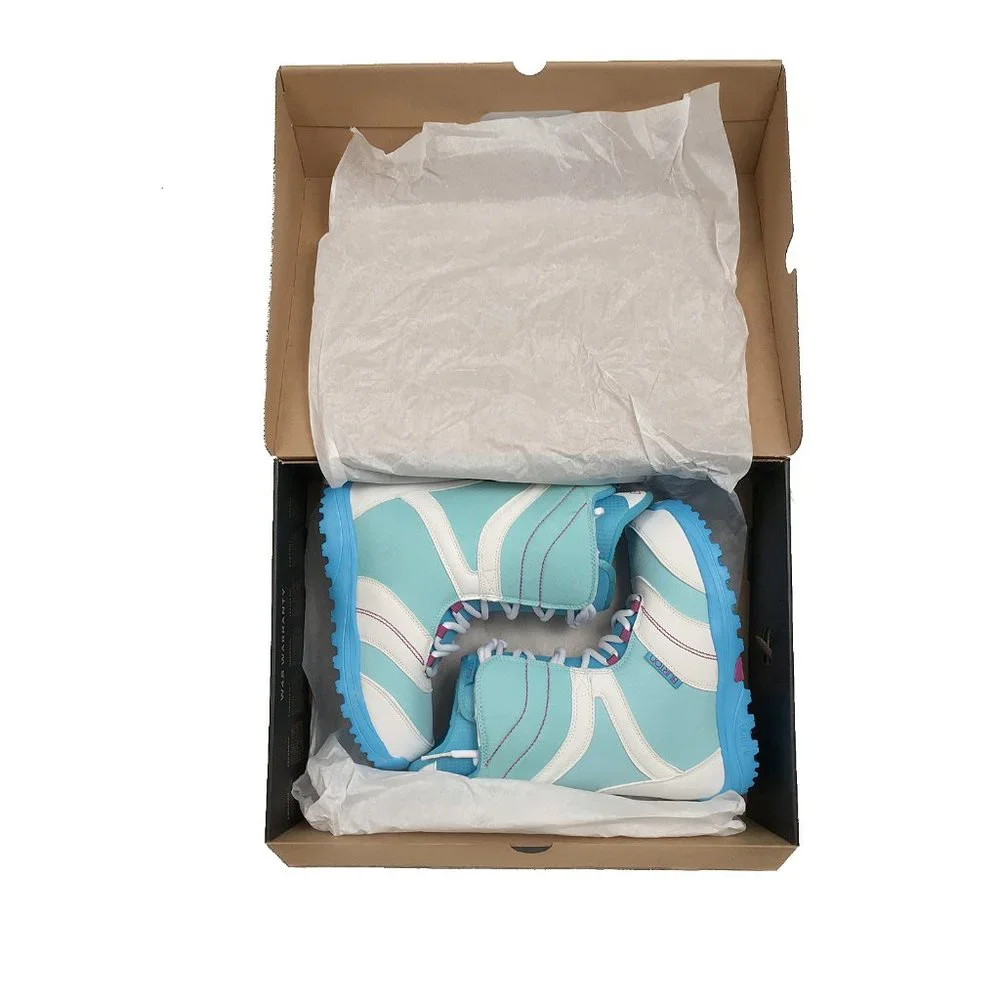 NEW! Burton Coco Womens Snowboard Boots!  Light Blue & White  Traditional Lace